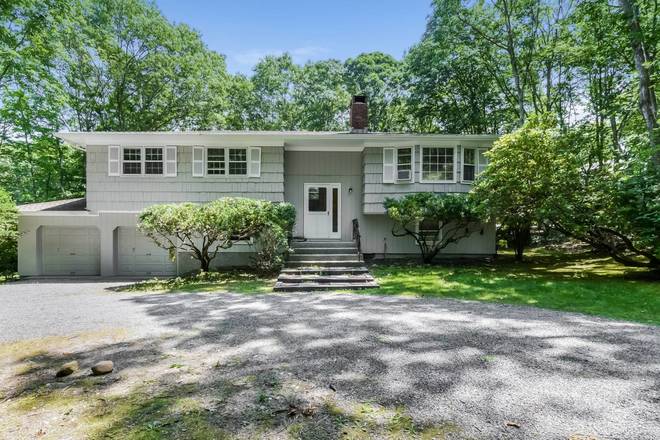 34 Pheasant Road, Sag Harbor, NY 11963 (Sold NYStateMLS Listing #10672996)